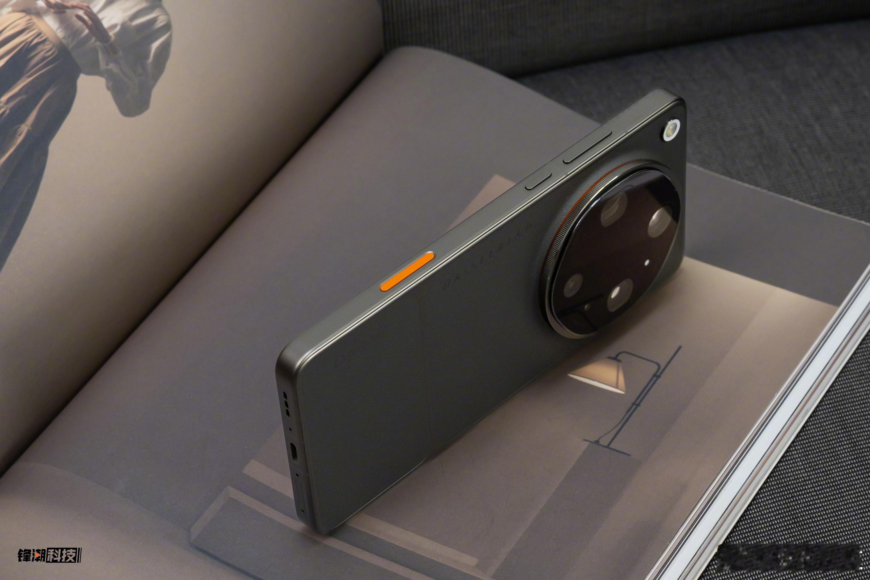 外观设计，打几分？OPPO Find X9 Ultra真机实拍。很Ultra，很