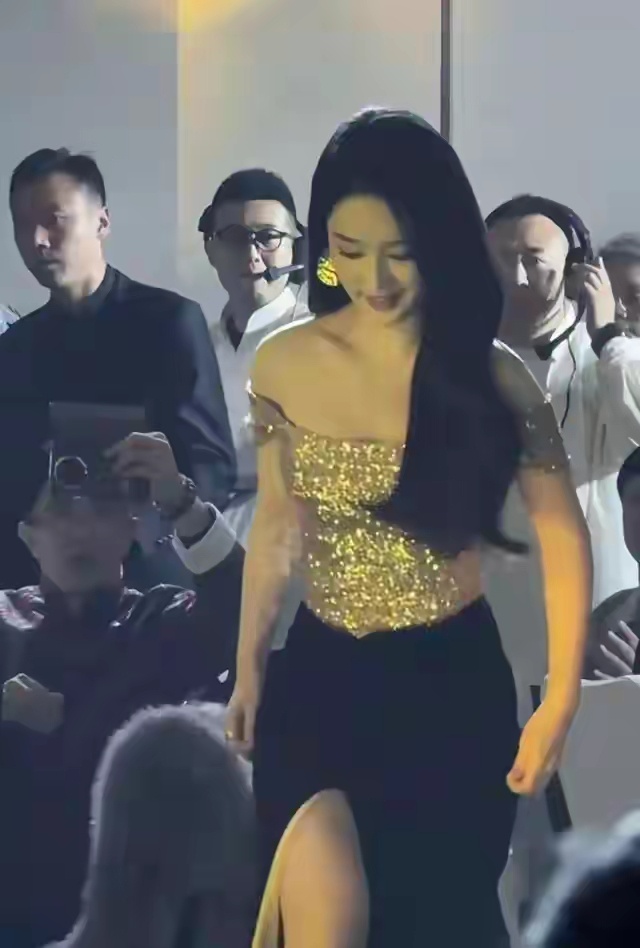 戏路反差太绝！李沁真的被低估的实力派演员 真的不得不夸！李沁绝对是内娱少有的气质