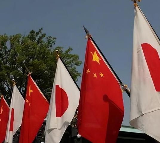 中国已经把对日本涉核安全的两道红线摆到明面上：其一，日本若胆敢研发或拥有核武器；