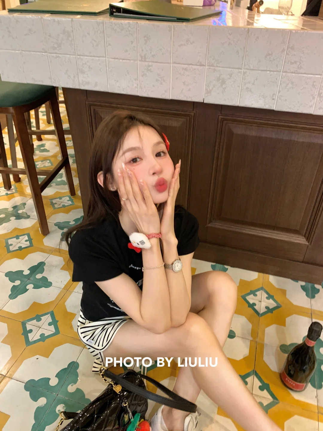 存一些咖啡馆拍照pose📸️ / 手机摄影师