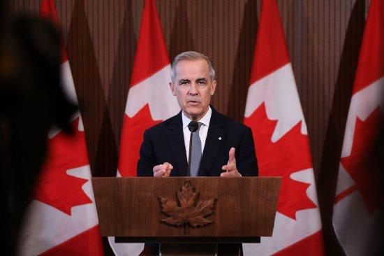 美国人的猎户座飞船终于载着人飞向月球轨道了。加拿大总理马克·卡尼赶在第一时间给特