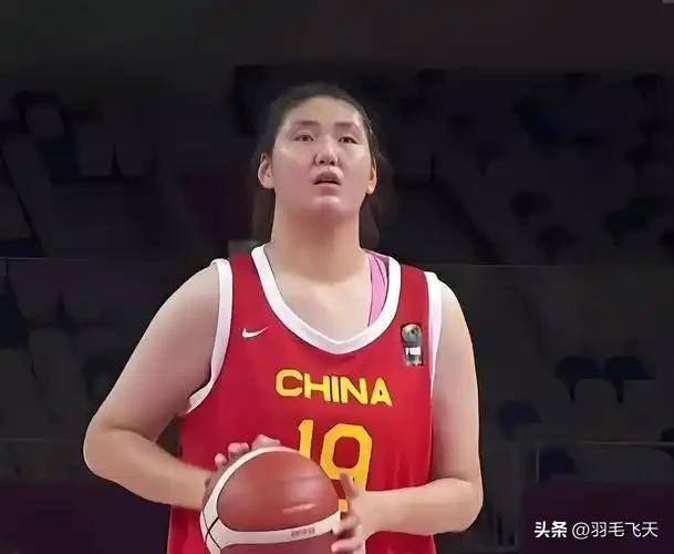 中国队三大中锋首战马里队
北京时间3月11日19点30分女篮世界杯资格赛小组赛，