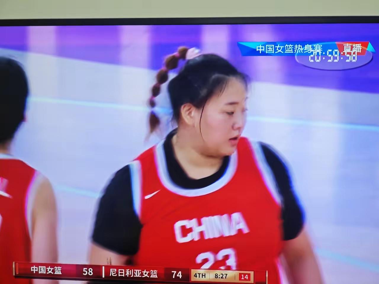 最后一场热身赛，证明张子宇！
中国女篮和尼日利亚的第三场热身赛，宫鲁鸣指导没有让