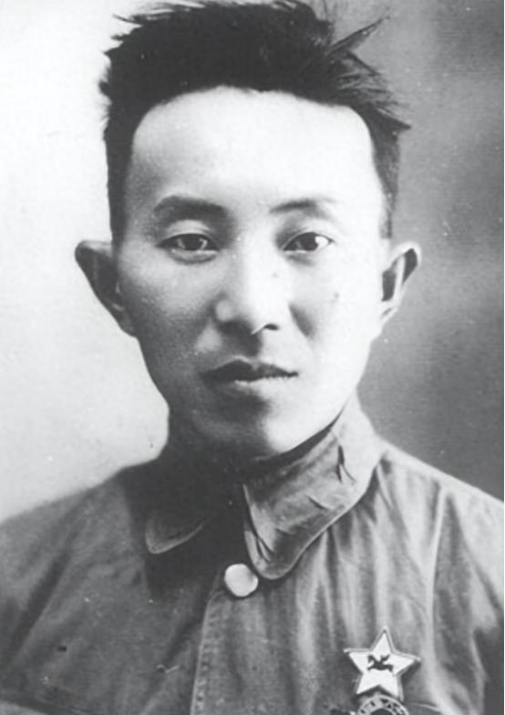 1936年，罗瑞卿磕坏了牙，在西安一家牙医内就诊，他突然问牙医：孙思邈是哪朝人。