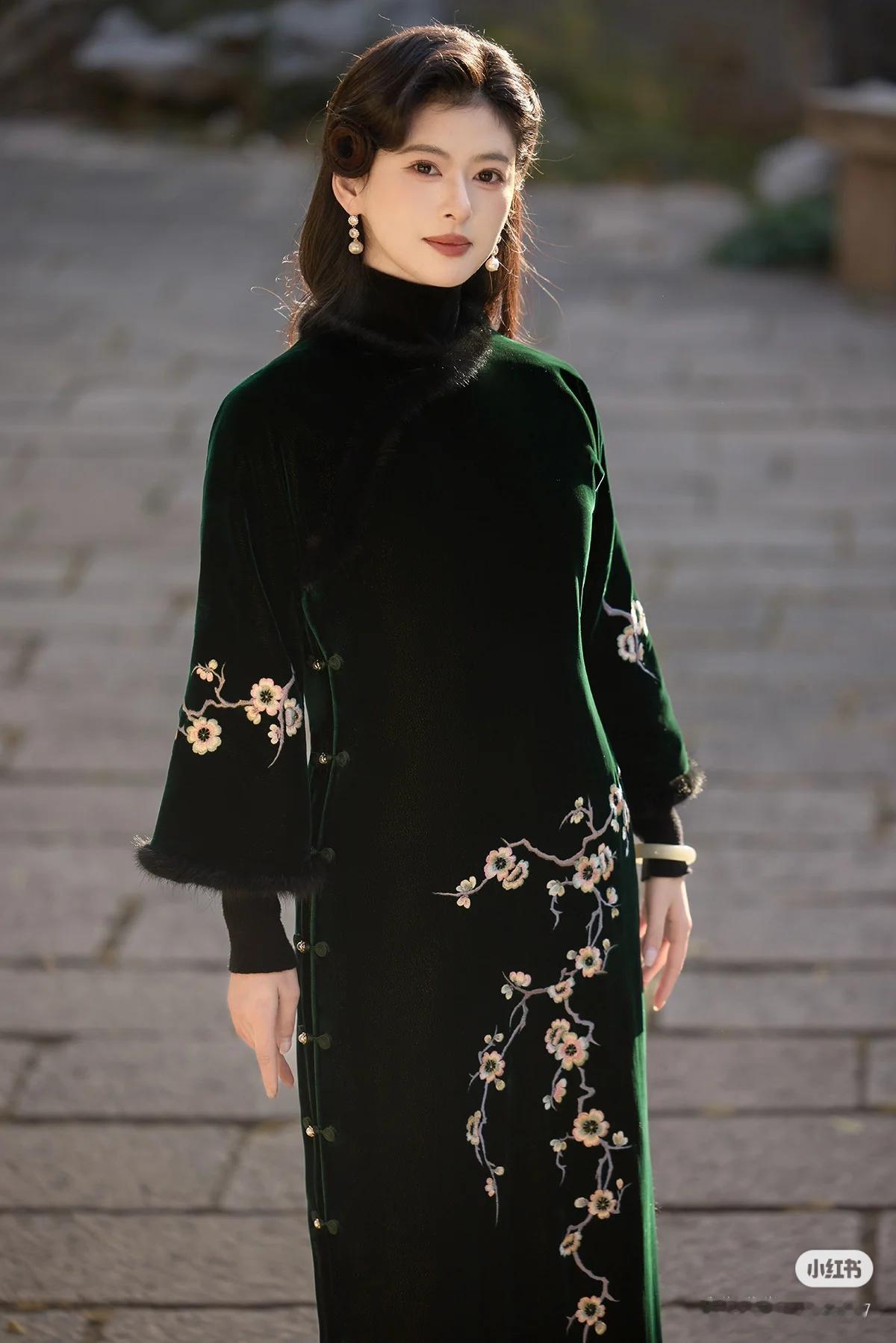 优雅与性感，你会怎么选美女旗袍穿搭写真