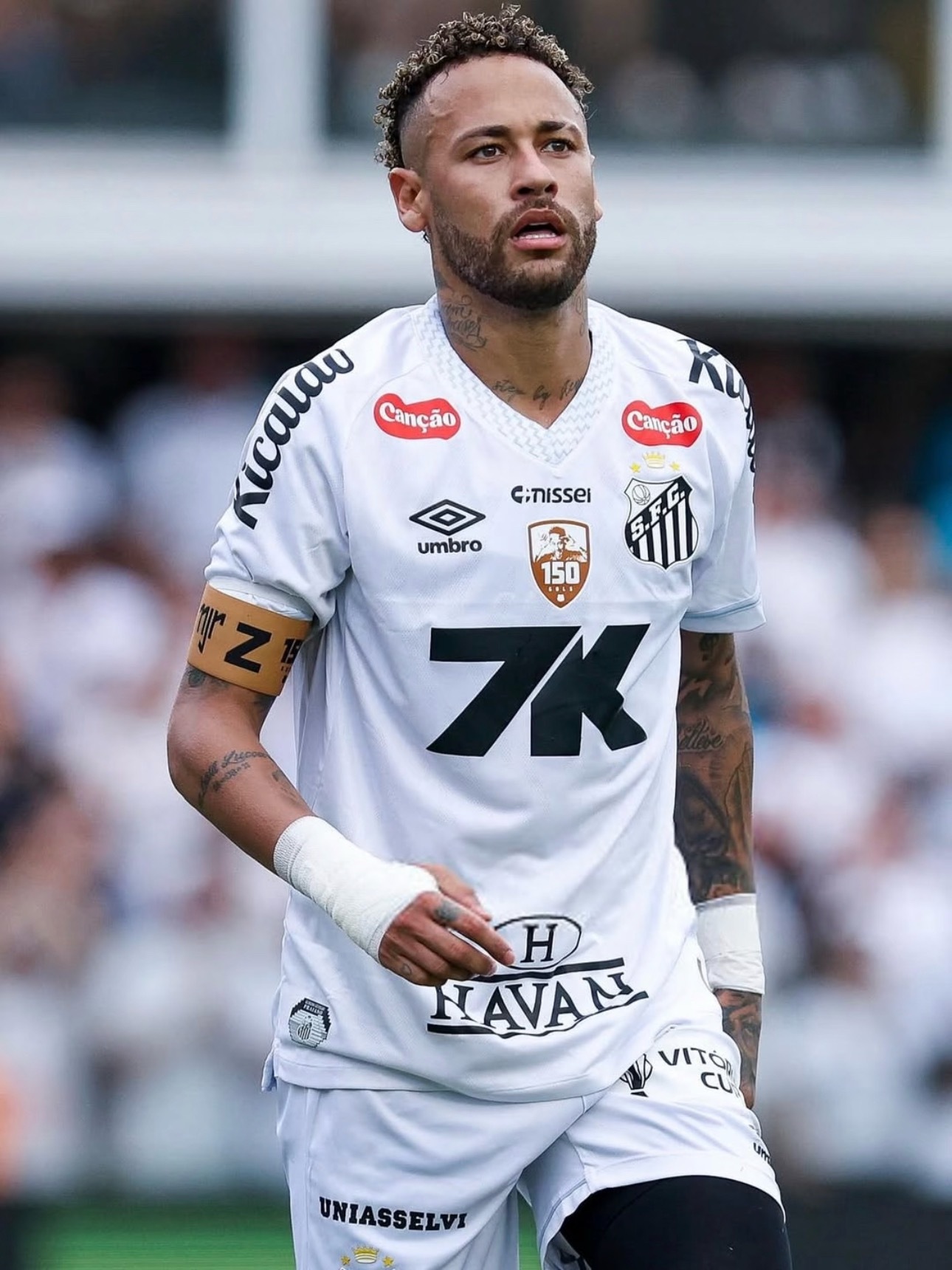 随着桑托斯在巴甲末轮3-0完胜克鲁塞罗，球队不仅成功保级，还斩获了南美杯参赛资格