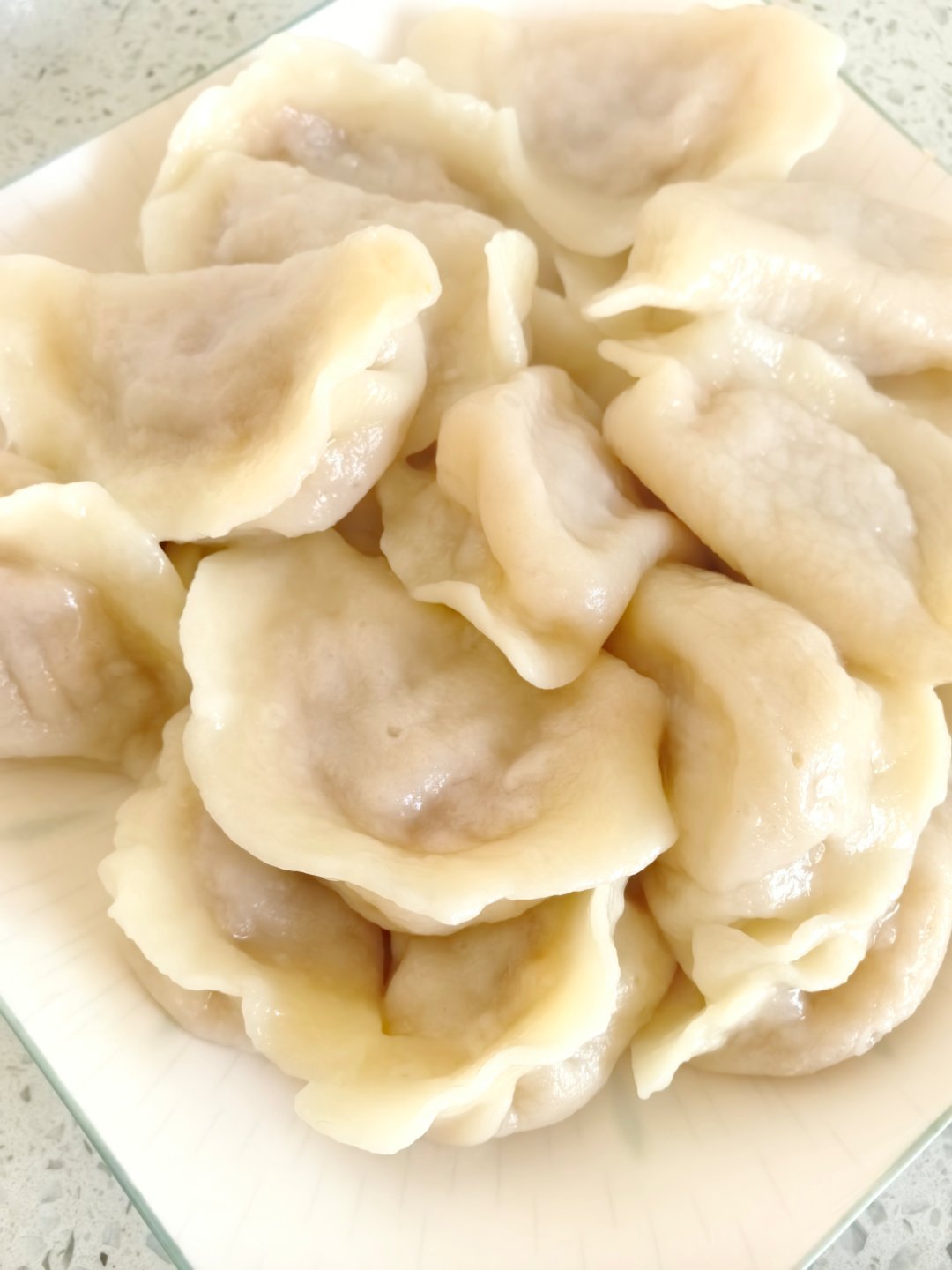 娃正式休假，开启每天现生都要更加的忙碌了，今天匆忙就简单吃点，吃完出去逛街去！ 