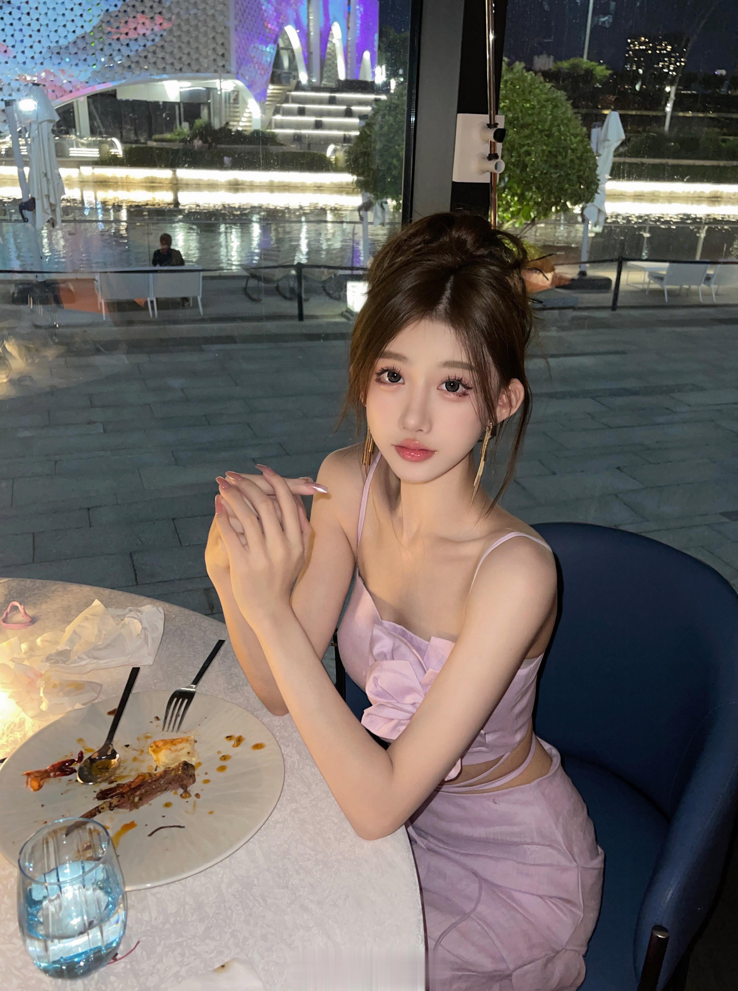 好久没更新啦 ​​​