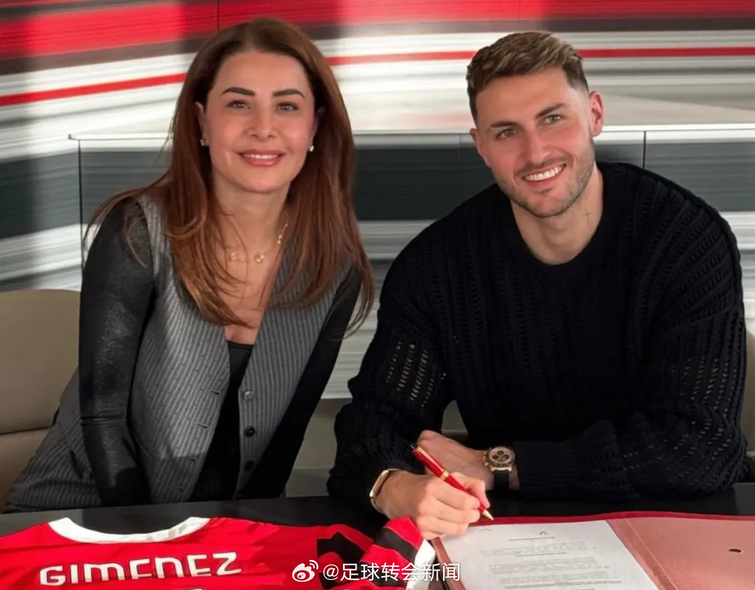 圣地亚哥-希门尼斯的经纪人皮门塔最近接受ESPN采访时表示，这名24岁的前锋无意