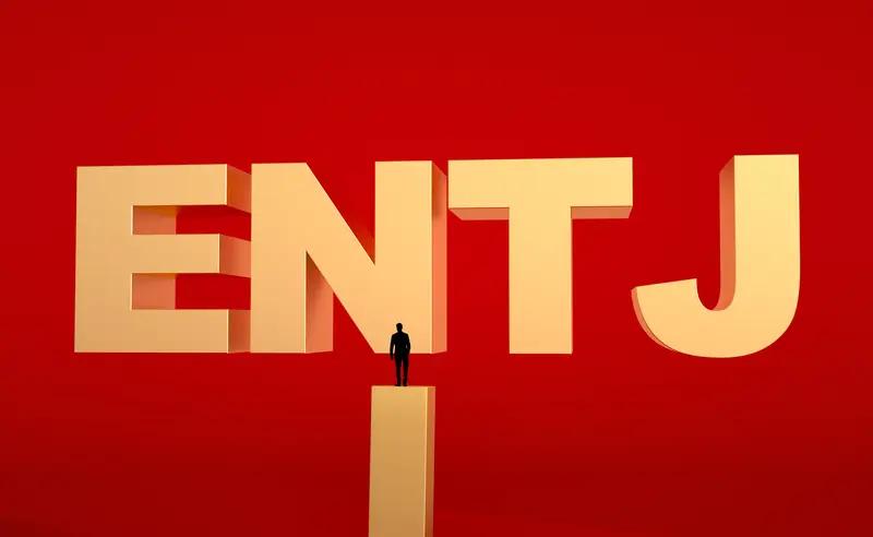 人生的欲望，说到底就是肌体生存的必需，这本能就像生命的源动力。比如我们要吃饭，是