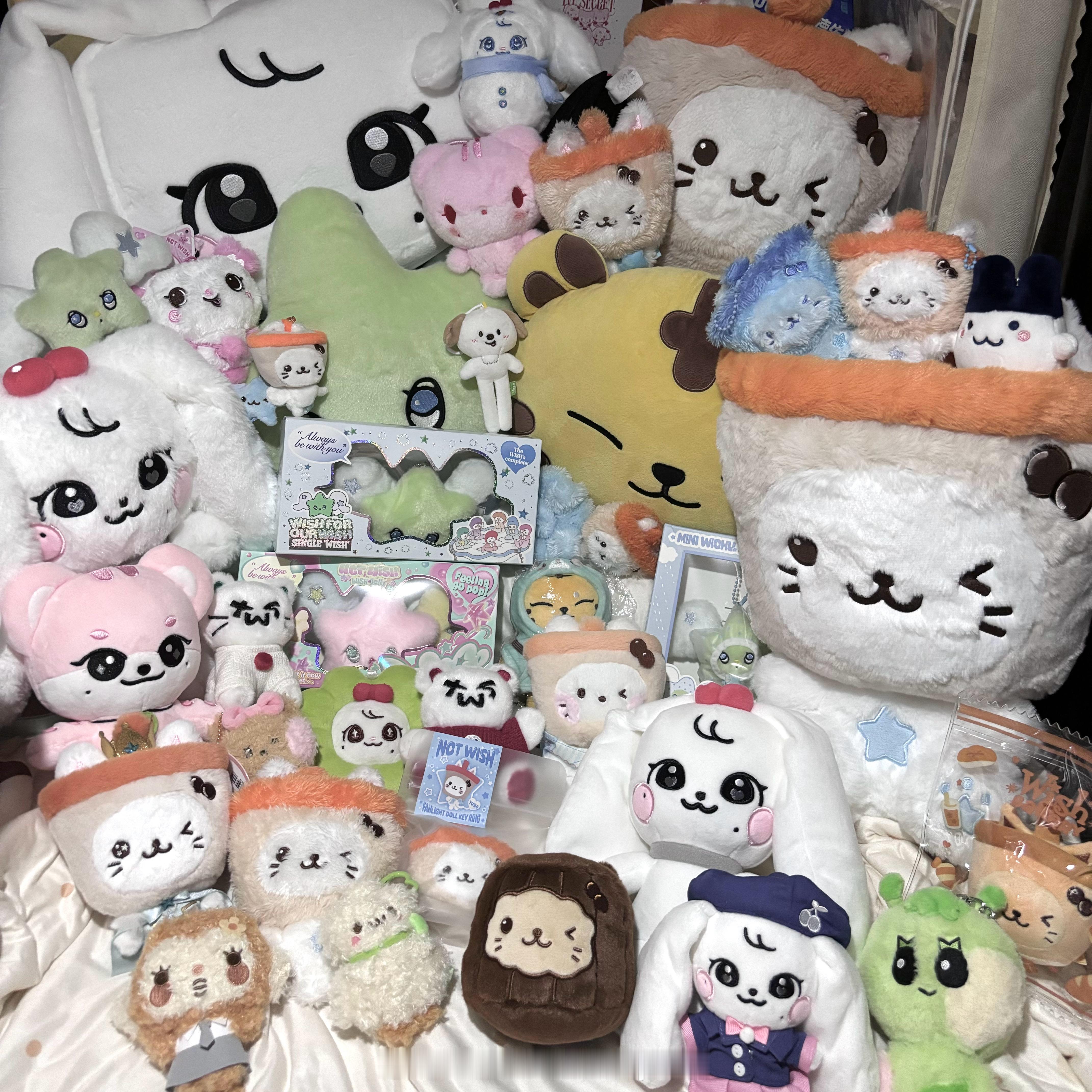：今天我妈妈给我们拍全家福了哦🧑🧒🧒儿童节快乐大家～ 