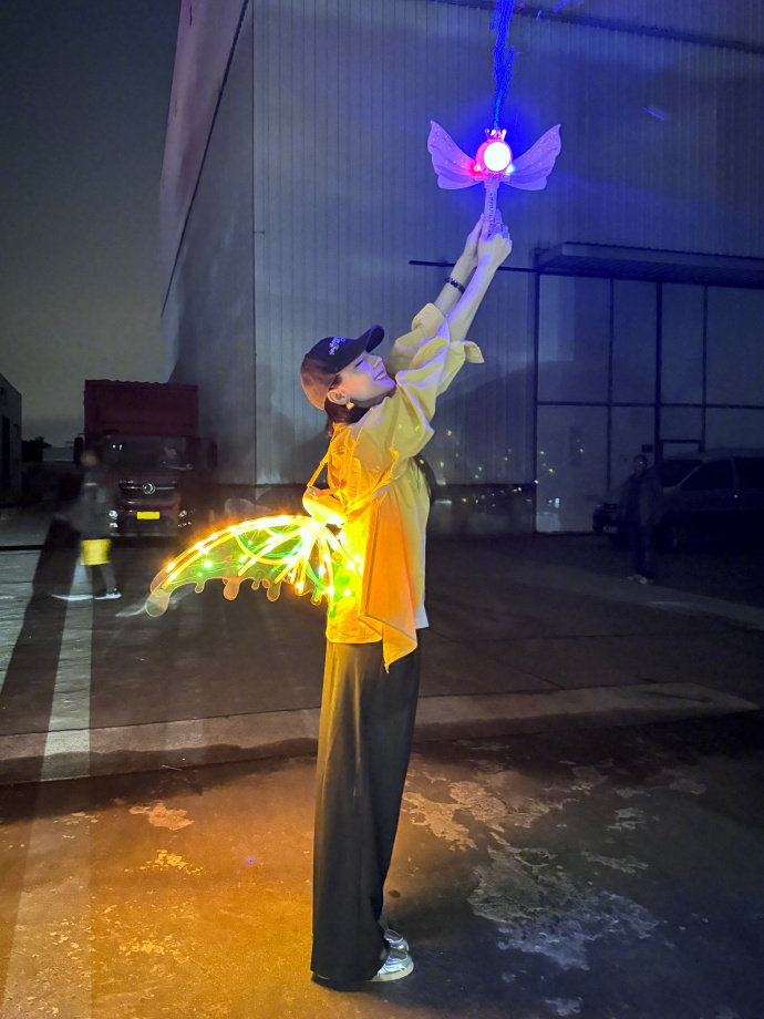 #迪丽热巴放饭#『快乐不分大小 ，六一快乐 •͈ᴗ⁃͈★ ​』迪丽热巴放饭啦[干