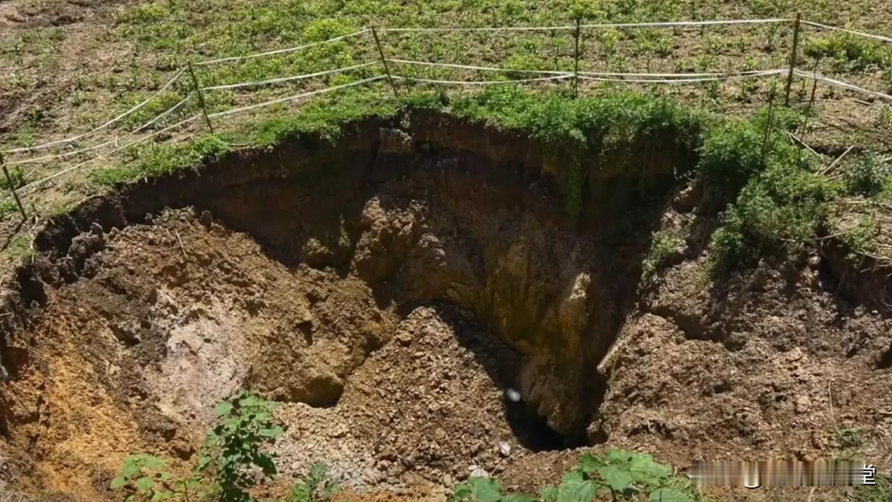 大地“吞”村！广西平南地陷频发，地下被掏空，官方紧急介入
 
2026年5月，广