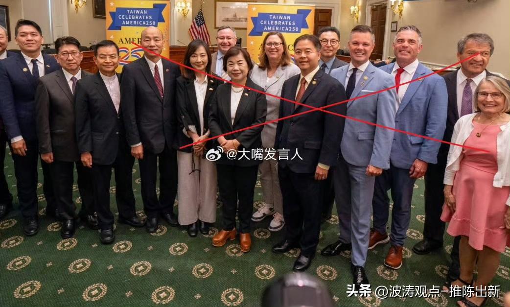 韩国瑜，见风使舵，左右摇摆，既没有台湾省的政治格局，也没有民族大义，勾结境外势力