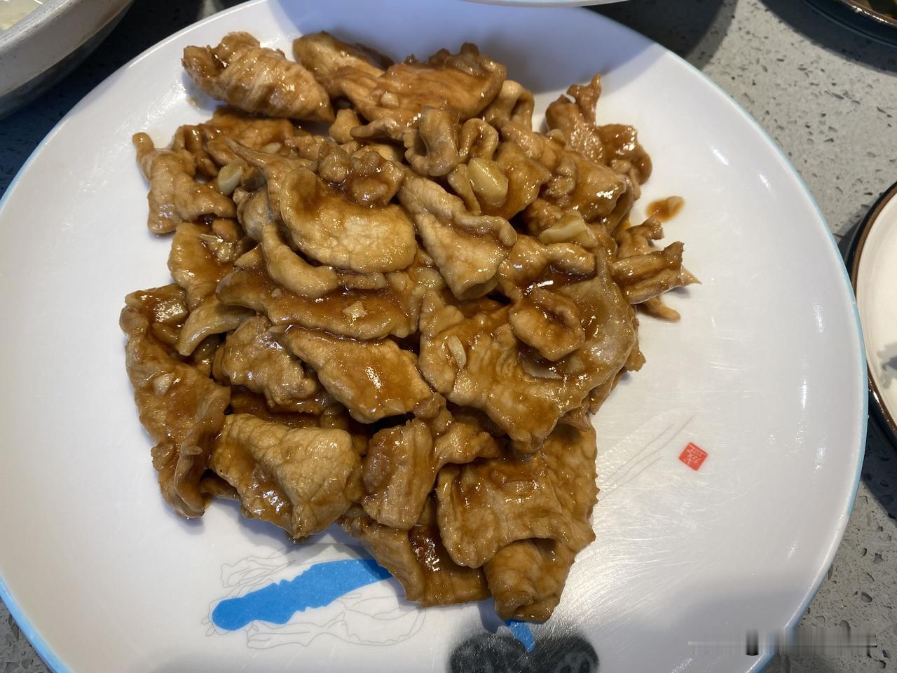 今天的端午你们是怎么吃的？
今日端午，身在异乡。早晨按端午风俗吃上了一顿：水沸粽