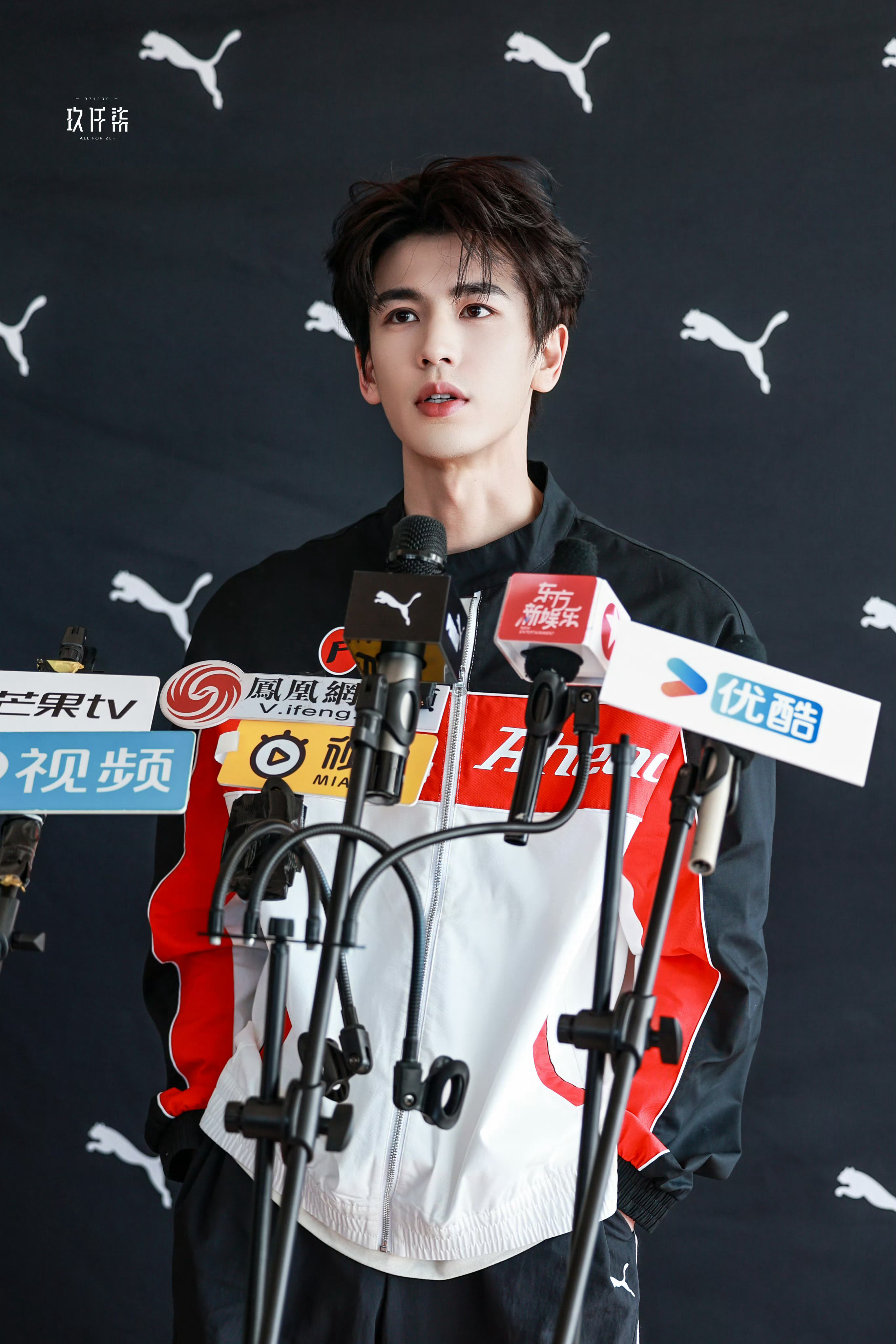 张凌赫今日活动路透图此男都帅成啥样了张凌赫回应天涯四美已合作两美