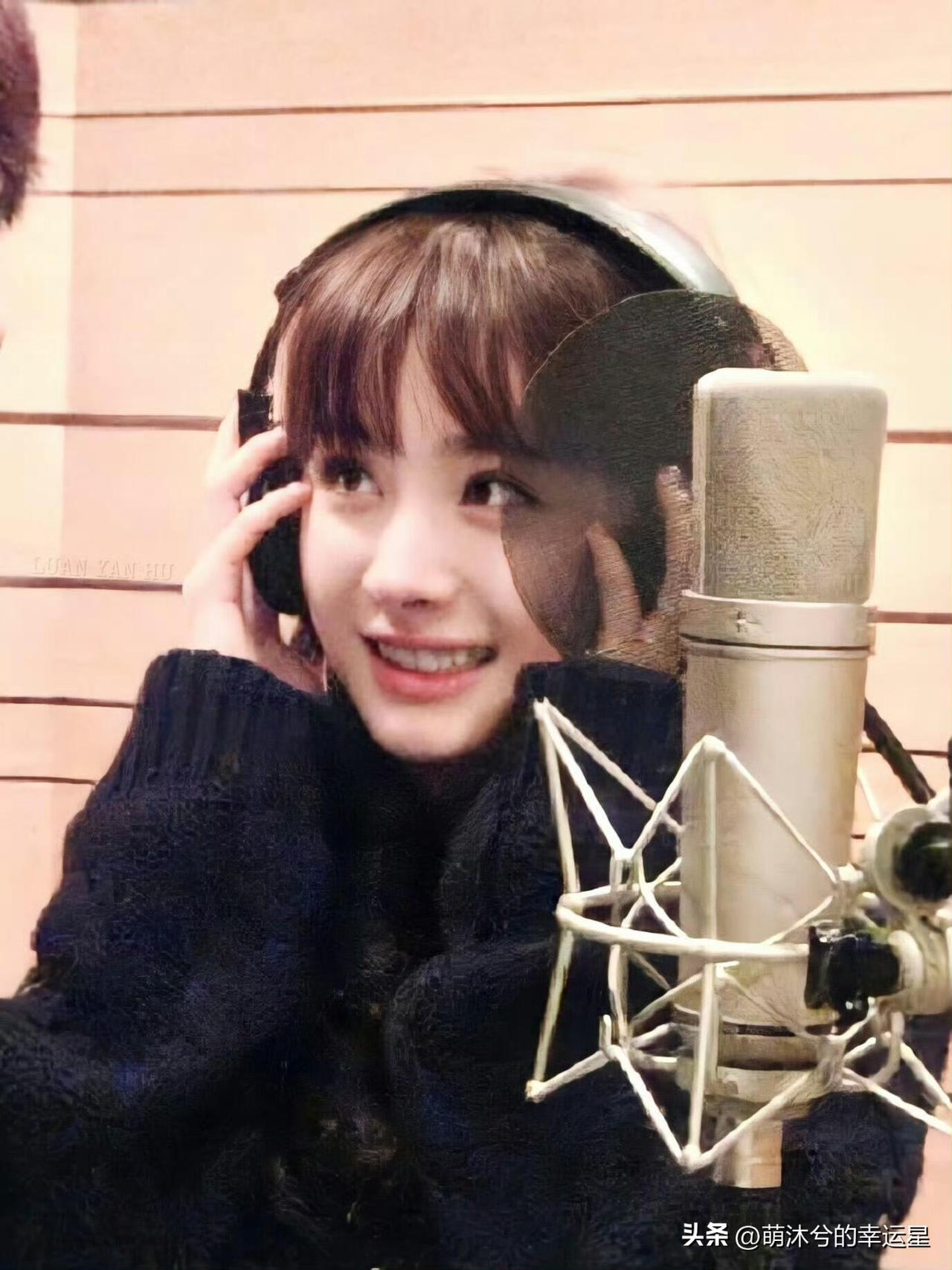 蜂圈新头像美萌来袭🥰
羊毛卷手捧汤圆 这个小幂萌的很～出权威女头和呼吸一样简单