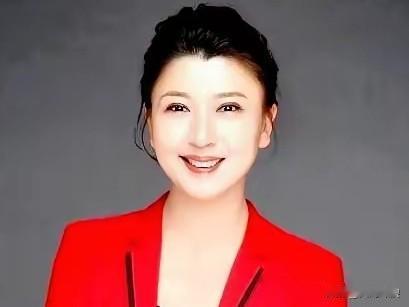 文艺评论家送给闫学晶
2个字
那2个字是
“胀饱”