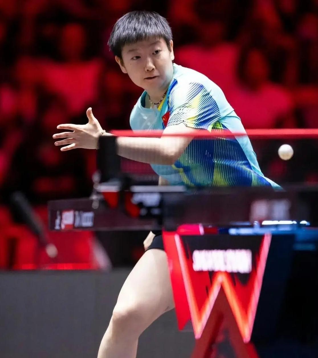 德比之战孙颖莎卫冕这项赛事冠军

WTT新加坡大满贯女单决赛孙颖莎4：2战胜队友