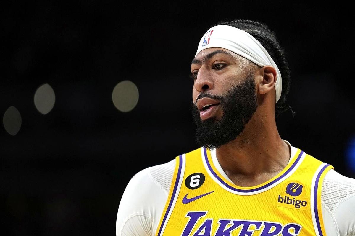 湖人要交易浓眉？并不是他们突然变心，而是管理层的犹豫。

浓眉公开施压想要换中锋