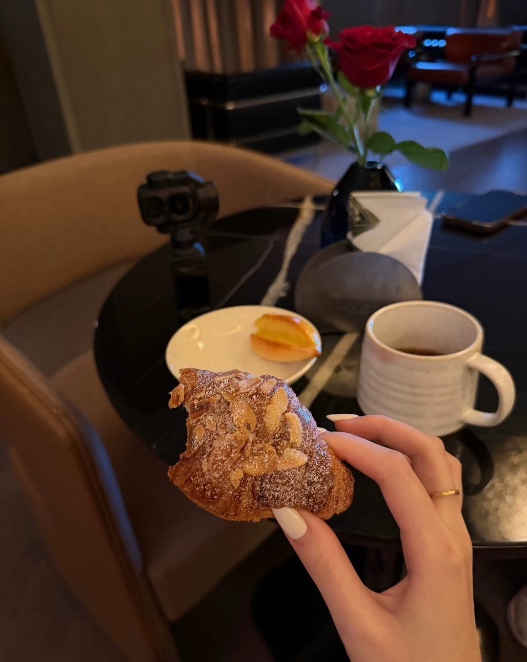 你问我想要什么 不求扶摇惊天 但盼好风借力 从容奔赴属于自己的青云 ​​​
