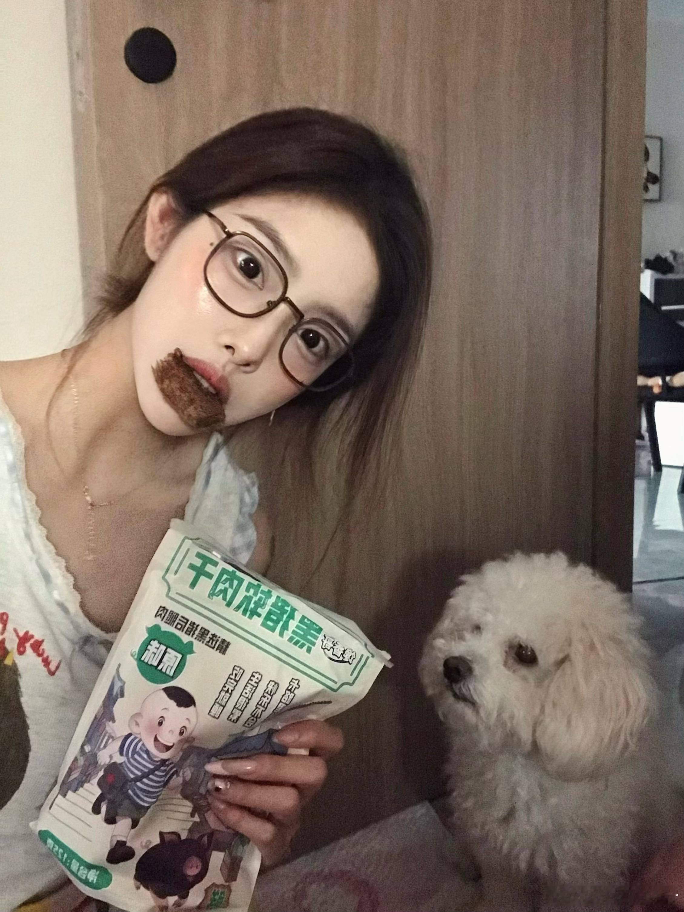 你也想吃嘛 