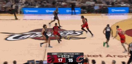 哈登三分！！打进！！ 