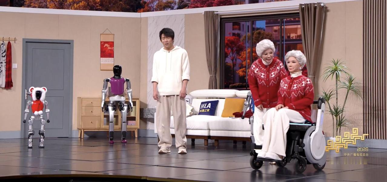 蔡明搭档人形机器人表演小品，揭秘春晚“机器人版蔡明”。

2026年马年春晚的语