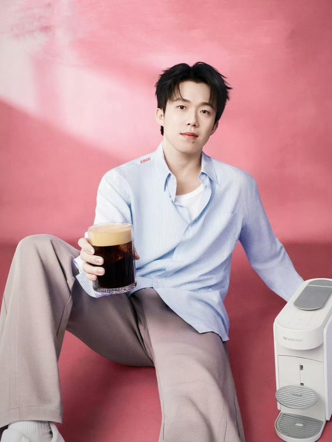 爱像圆周率，无限不循环，就像我爱你。

这份心意没有尽头，也不会重复，绵长又坚定