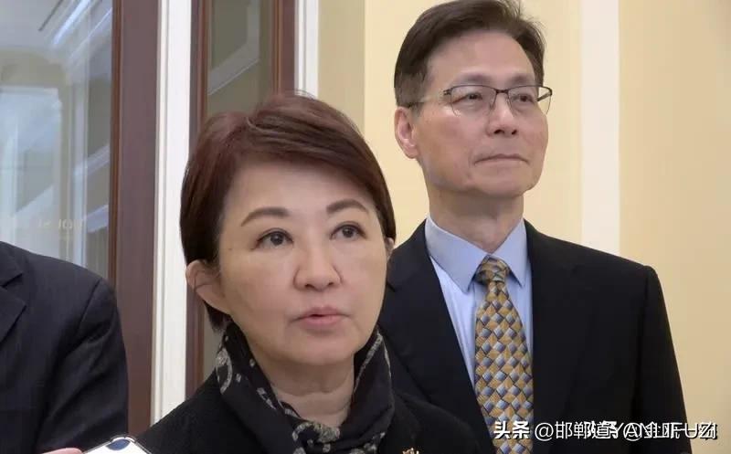 卢秀燕窜美时大放厥词，说台湾要对战争有准备，还强调“和平必须建立在实力上”，这和