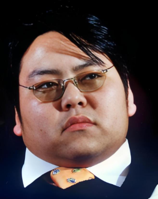 2009年，李兆会在“天上人间”花费880万，将全场宾客的单都买了。最后他因为高