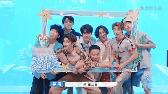 夏之光对油腻的定义就是wink抢镜王环节要表演油腻表情，他直接用wink应战，自