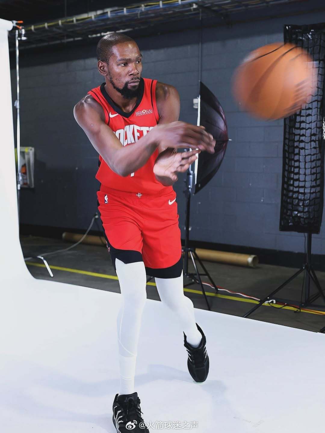 杜兰特拍摄定妆照杜兰特休斯顿火箭NBA吐槽大会 ​​​
