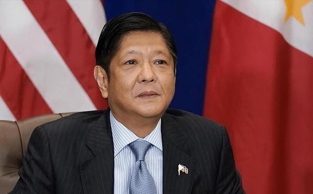 马尼拉街头热得令人透不过气，比气温更灼人的，是菲律宾民众积压已久的怒意。油价涨了