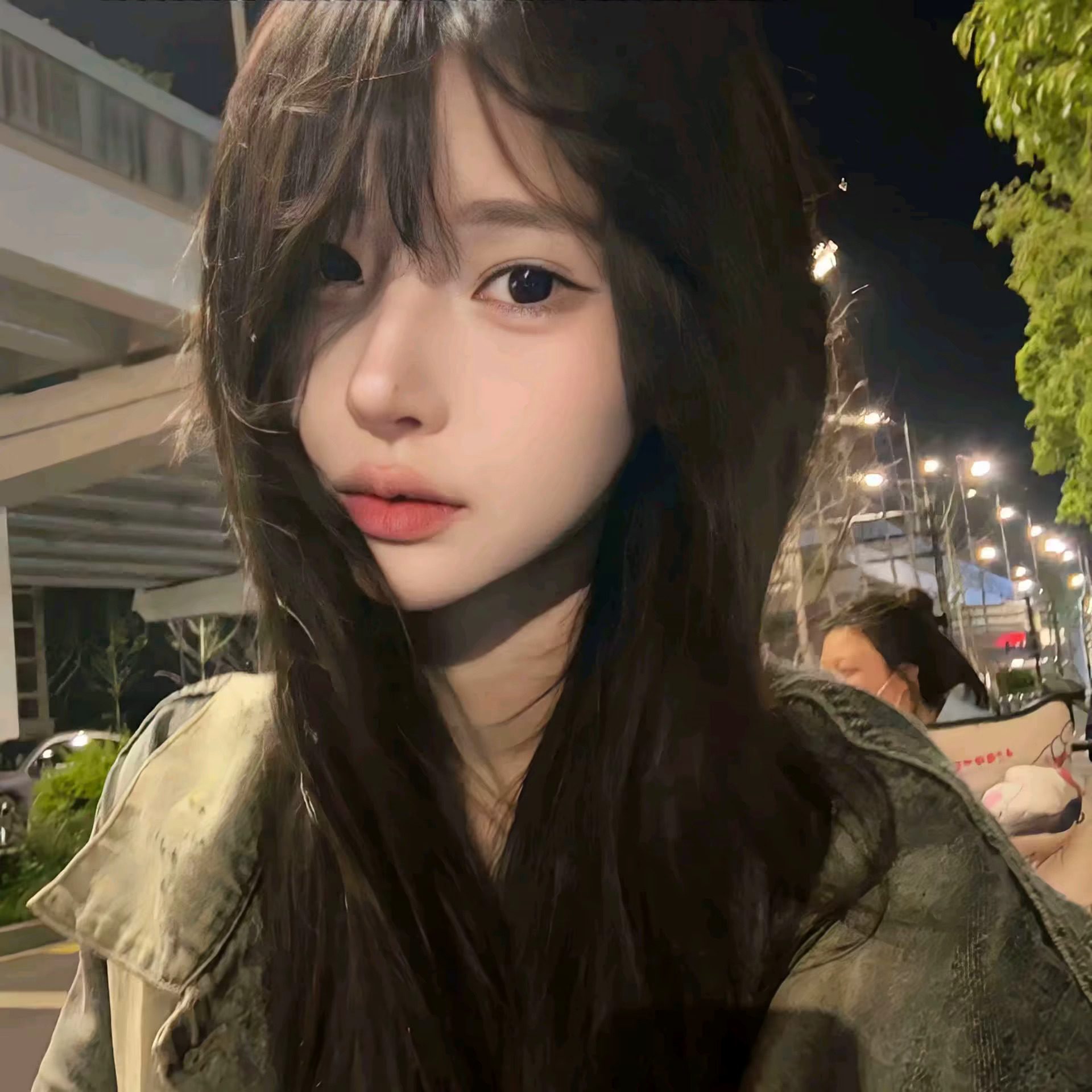 𝙒𝙚𝘾𝙝𝙖𝙩高清女生头像ins风｜氛围感｜女头｜高清 ︱ 图源网  
