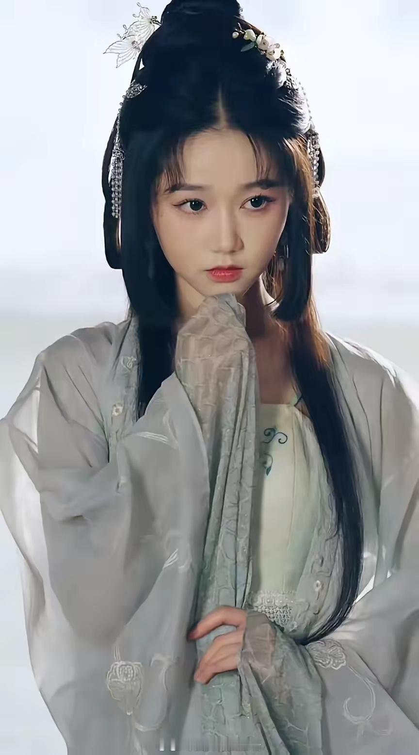 我宣布短剧颜值天花板就是她了 ​​​