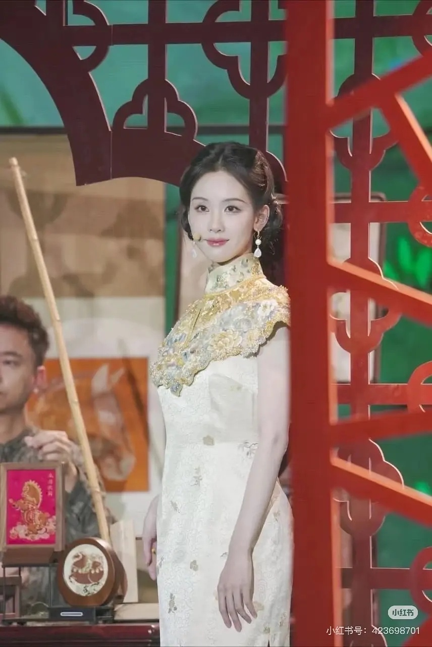 陈都灵旗袍路透如何非遗晚会路透 