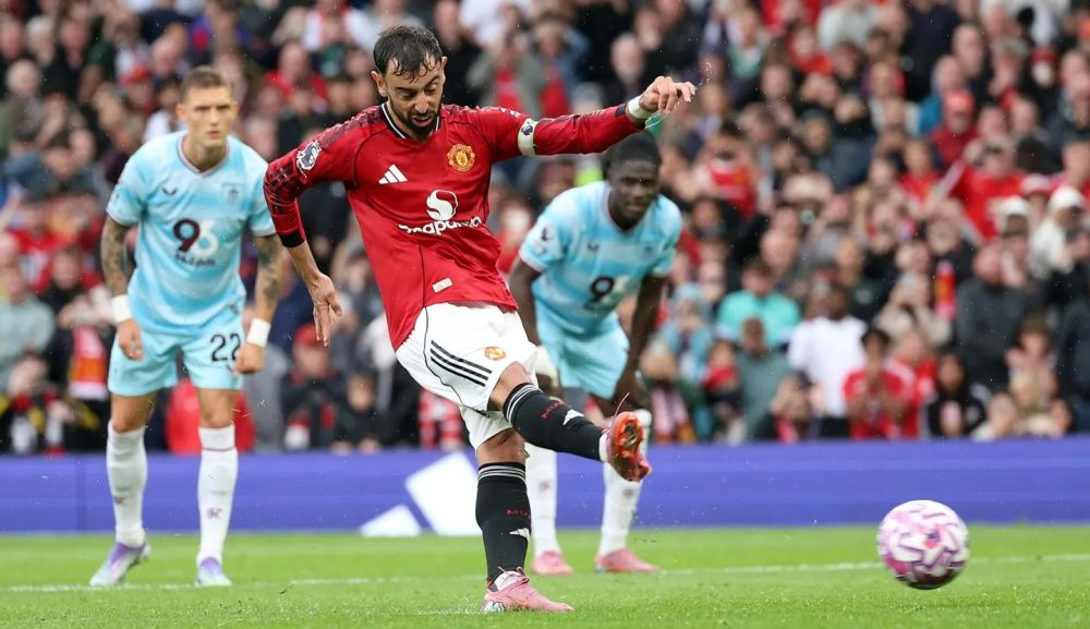 北京时间3月15日22:00 曼联坐镇老特拉福德球场音音迎战维拉。上半场两队0-