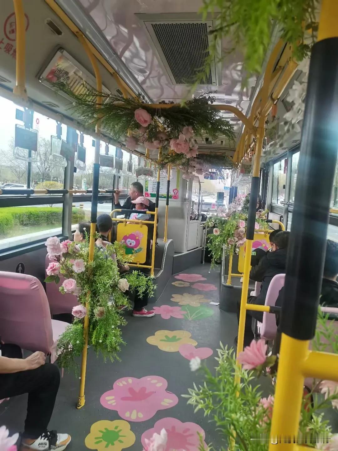 给呼市文旅点个赞呼和浩特市旅游 
花漾青城真的很有仪式感
大呼和独有的浪漫