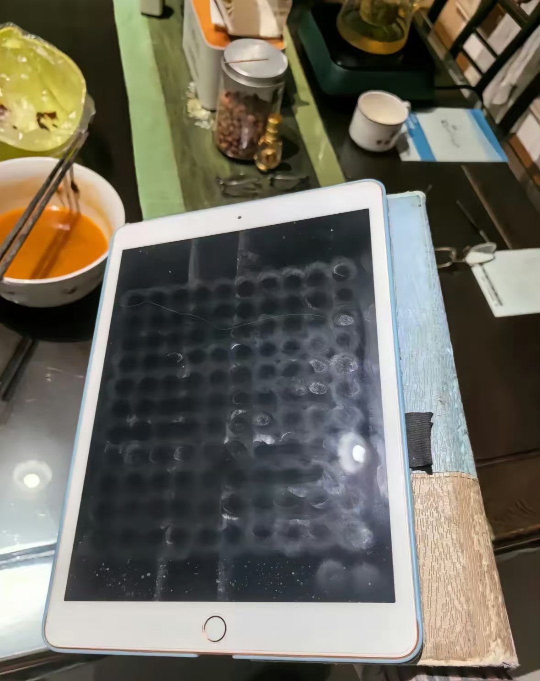 看指纹印猜用途爷爷奶奶的ipad，只用一个软件[笑cry] ​ ​​​