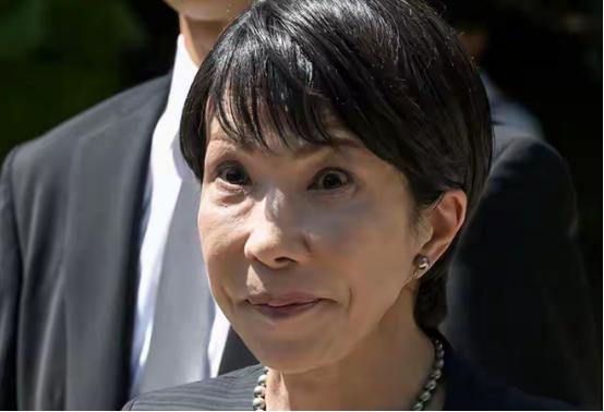 比2020年翻了6.7倍！日本正在秘密攒一个能打1600公里的大杀器，需要高度警