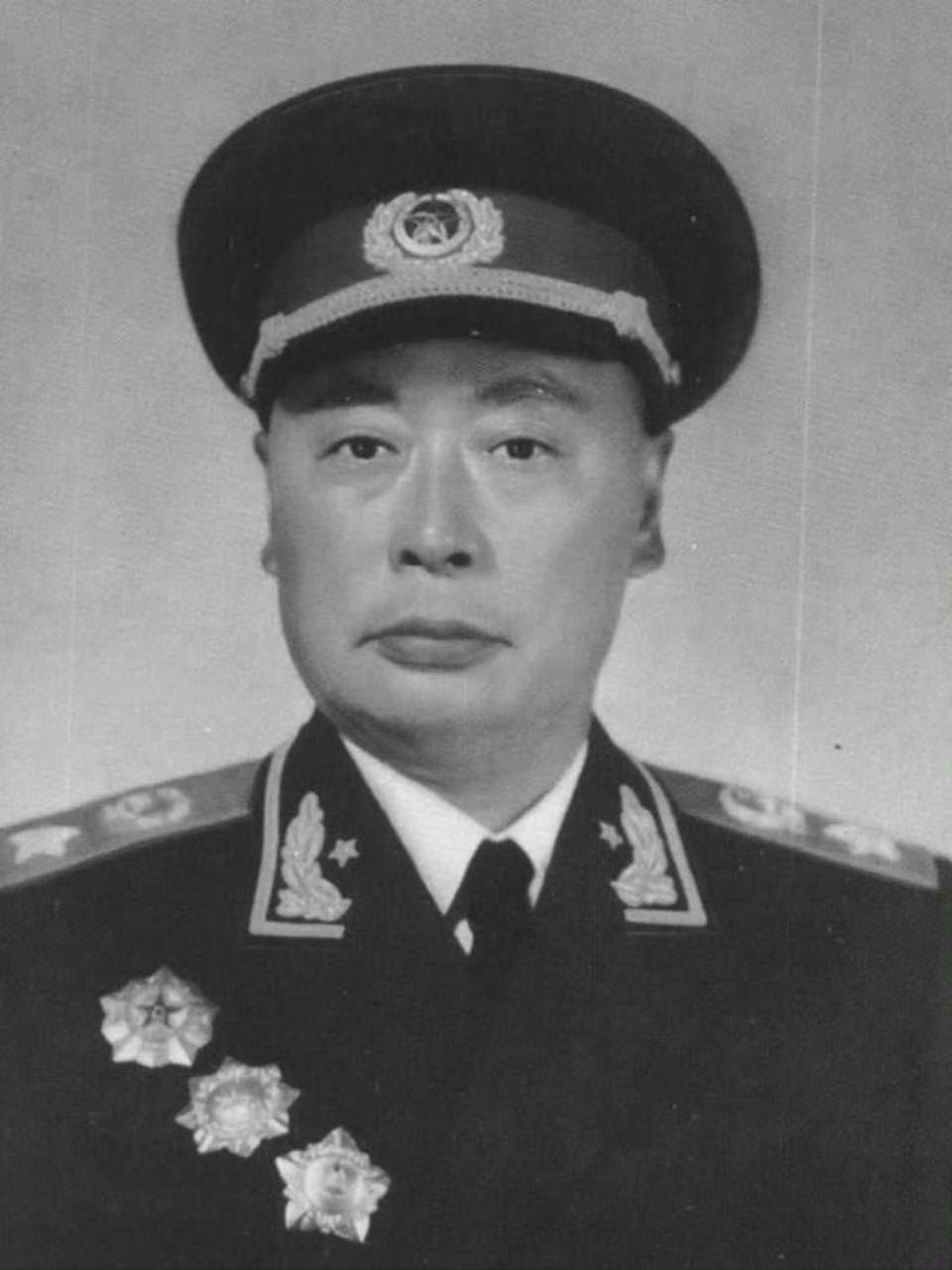今天，陈毅元帅诞辰125周年，缅怀，致敬！  ​ ​​​