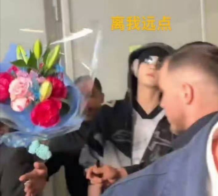 红红红红红红红红红红最搞笑的一期 面对没礼貌的蕾态度+1（不是我说 就单论这个捧
