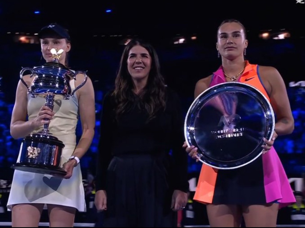 莱巴金娜10连胜世界前十澳网2026这很澳网 很多年轻人可能不认识她，但中间这位