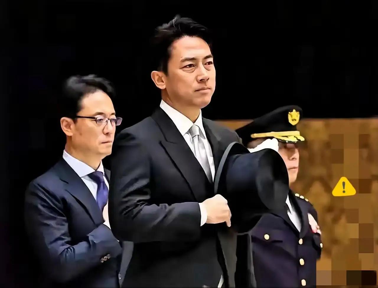 快讯！快讯！！
 
​日本防卫省今天召开记者会，突然宣布将由自卫队“确保台海ic