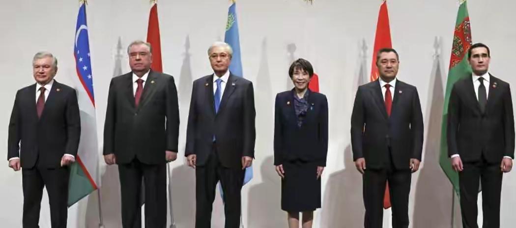 高市搬来五国救兵？中俄仅凭三点就可碾压日本，美国继续坐视不管