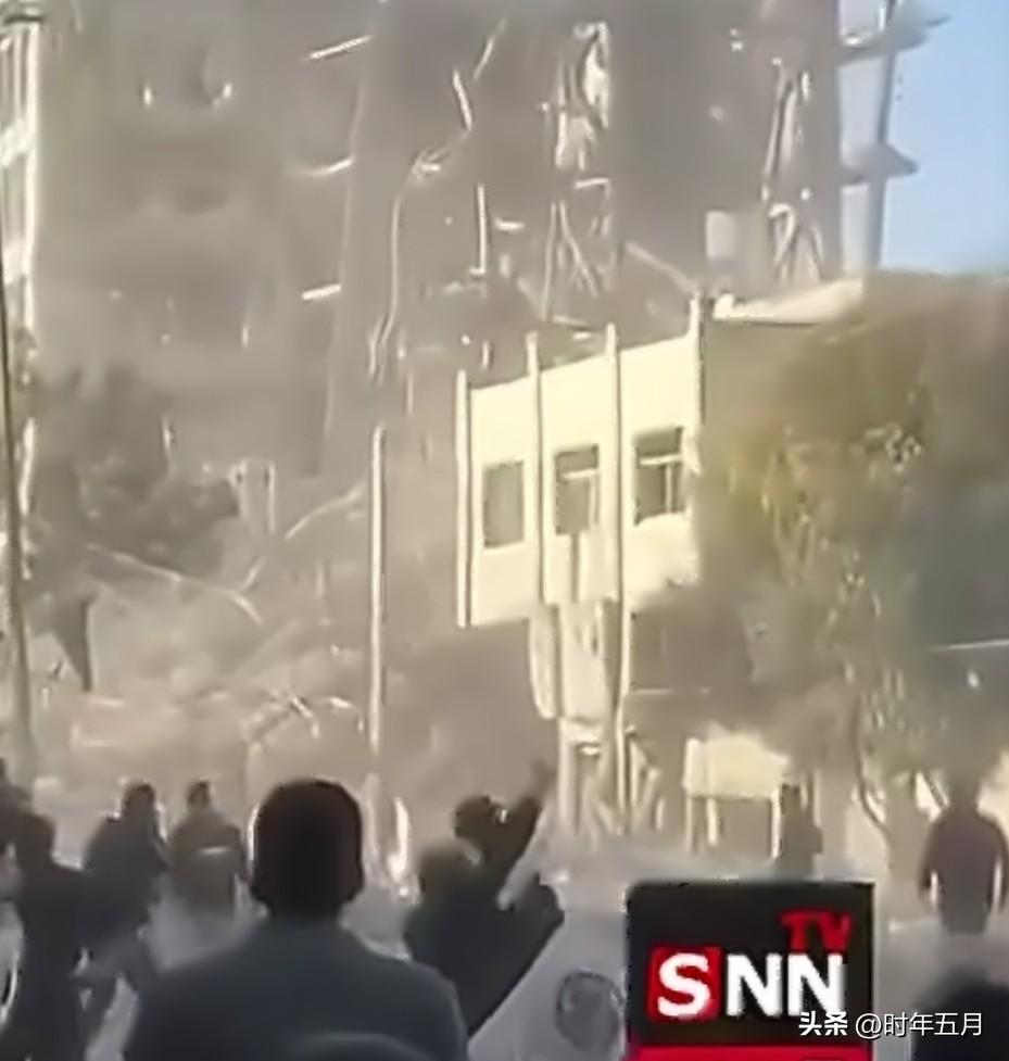 以色列空军袭击了伊朗负责选举下一任最高领袖的“专家议会议事场所”的建筑。据报道，