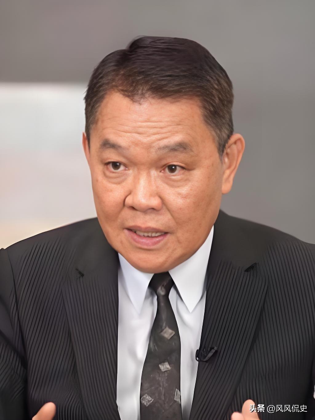 台湾地区学者黄征辉通过电视喊话岛内民众，跟国民党主席郑丽文走，两岸统一后台湾人会