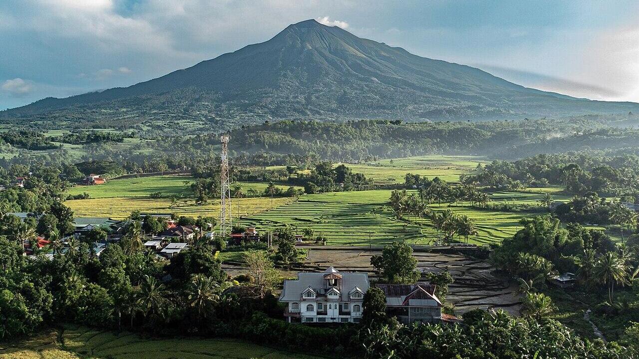 中国专家：菲律宾对华免签释放善意信号，有助于缓和中菲关系

俄罗斯卫星通讯社 2