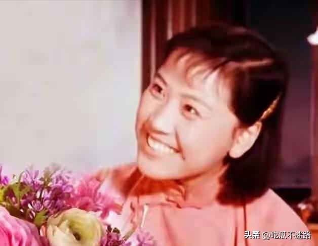 92岁的陶玉玲走了。
她不是因为突然的意外和没钱过得不好，而是被这辈子缠了她好久